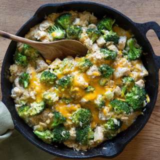 Family Cheesy Chicken, Broccoli and Rice