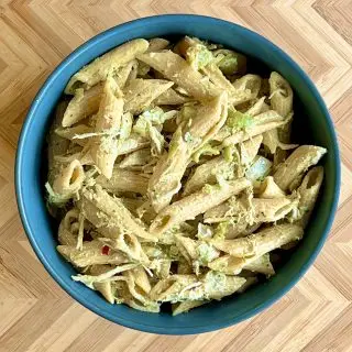 Flex Pesto Chicken Protein Pasta Salad