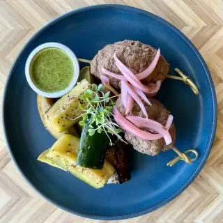W30 Paleo Spiced Beef Kebabs & Pickled Onions