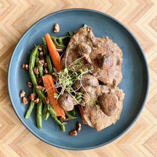 Carb Conscious Balsamic Braised Chicken Thighs